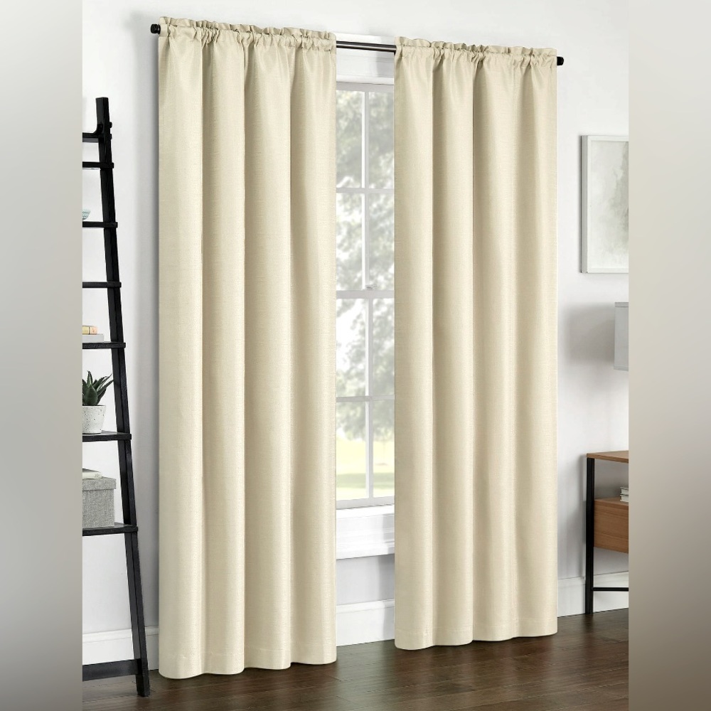 Set of 2 Eclipse Blackout curtains in the color Samara. The size is 42 x 84.